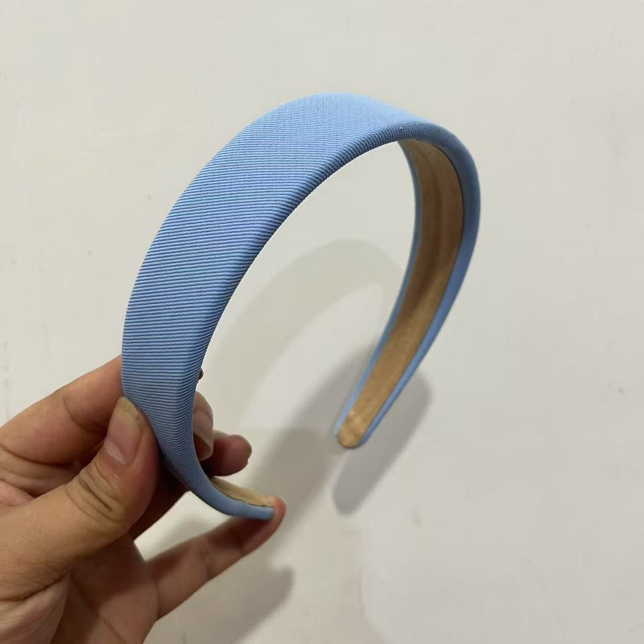 Women's non-slip stylish headband