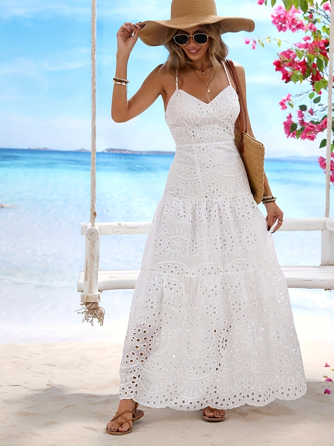 Slim-Fit Sleeveless Lace Strappy Dress