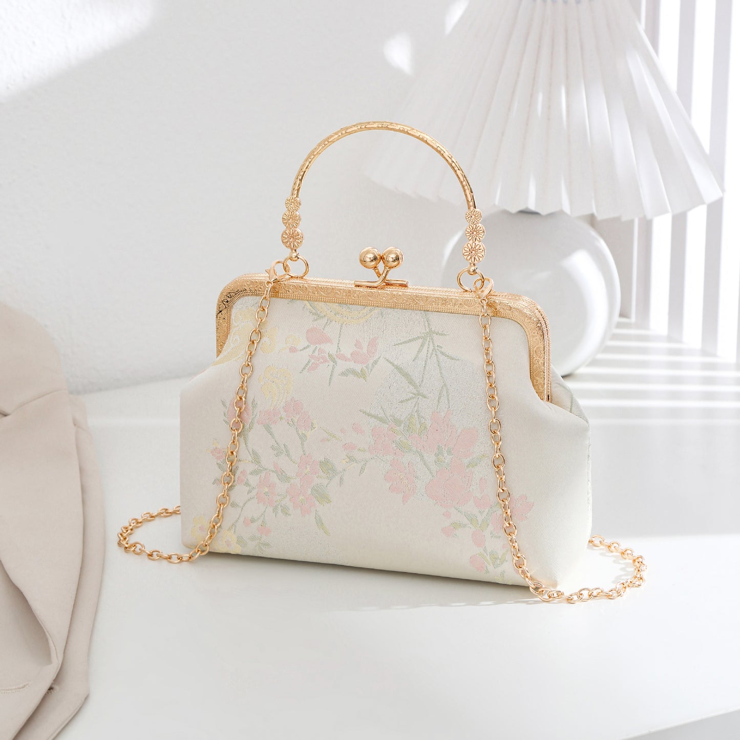 Versatile Chain Crossbody Dumpling Bag
